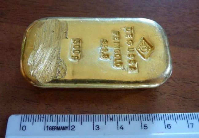 Swimmer Finds Gold Bar